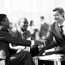 Assistenza nella negoziazione di affari nazionali ed internazionali